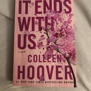 It Ends With Us by Colleen Hoover
